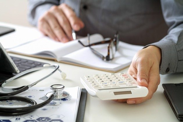 4 Beneficios de los seguros de gastos médicos para empleados